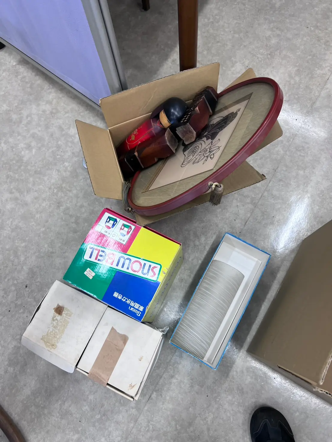 川口町でご相談いただいた額装品・箱類などの整理品